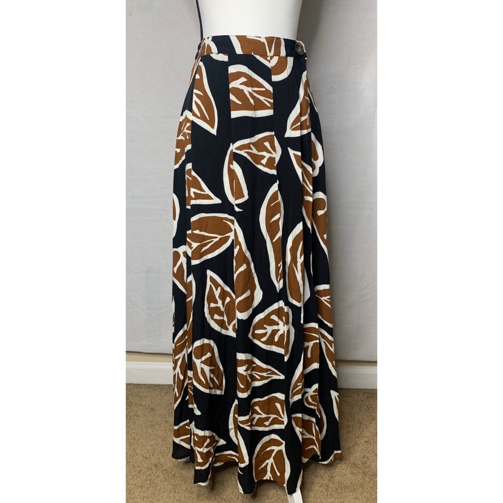 NWOT Who What Wear Wrap Skirt Size 4